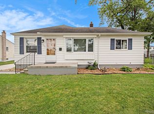 27051 Areada St, Madison Heights, MI 48071