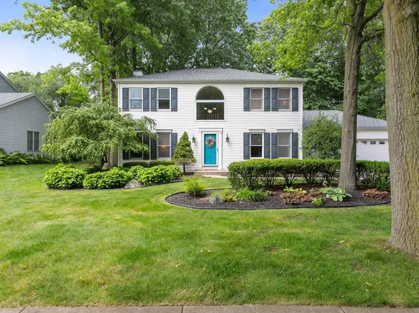 26641 Hampton Woods Dr, Elkhart, IN 46514
