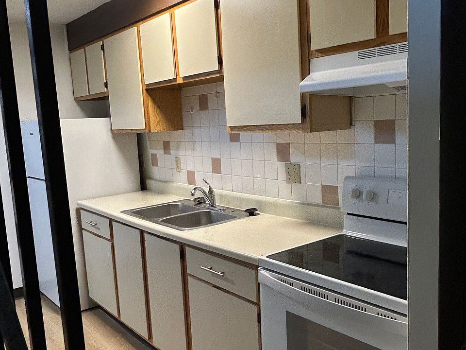 1st image of 173 Briarwood Dr #173