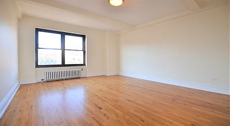 Rented by Manhattan Realty Group