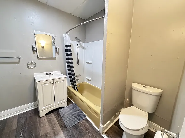 321 Washburn St #1 — Photo 4