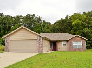 130 Valley Way Dr, Saint Robert, MO 65584
