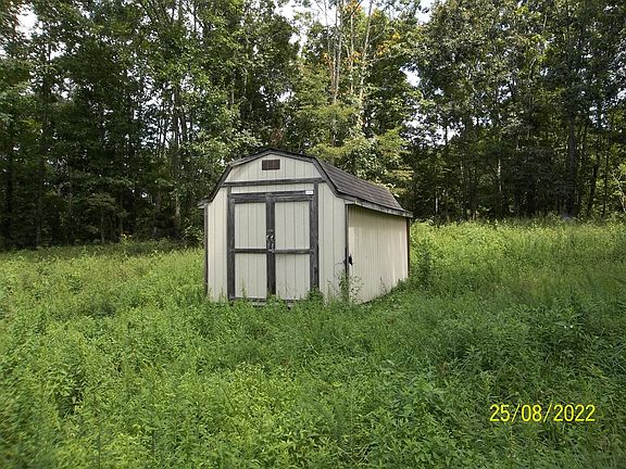 2nd image of 374 Vista Dr