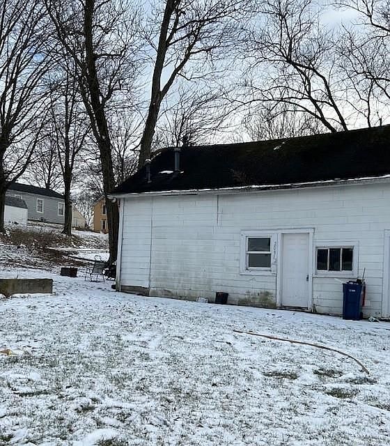 209 1/2 Staunton St, Piqua, OH 45356 Zillow