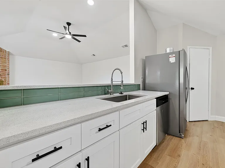 5530 Oak Falls Dr — Photo 17