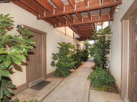 3rd image of 4064 McKinley Blvd APT 16