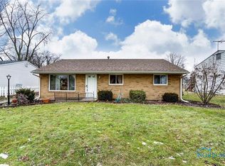 6638 Lincoln Green St, Holland, OH 43528