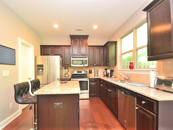 5th image of 5184 Whiteoak Ave