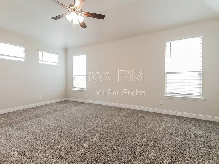 1121 Knightsbridge Rd — Photo 8