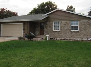 2319 Clover Ln, Janesville, WI 53545