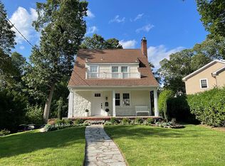 165 Kemah Rd, Ridgewood, NJ 07450