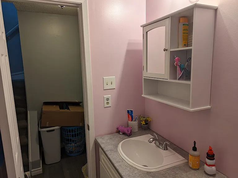 496 Grey St — Photo 30
