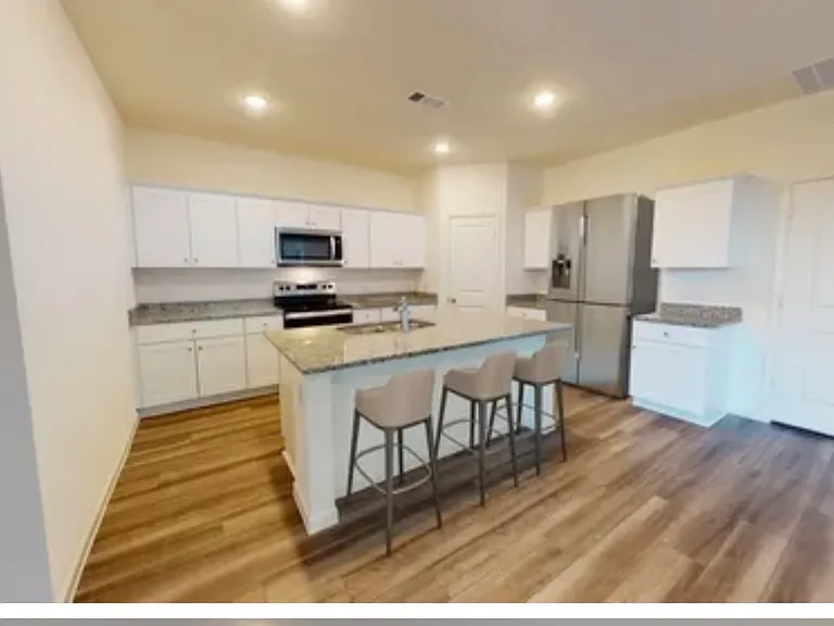 14140 Emeric St — Photo 2