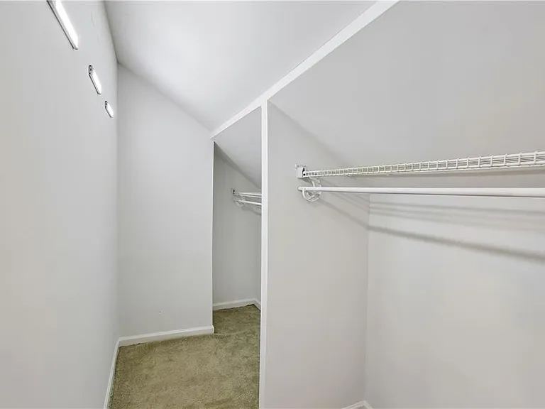 1649 Beecher St SW — Photo 32