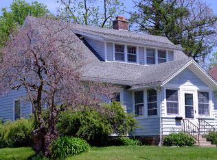 2621 Knapp St, Ames, IA 50014