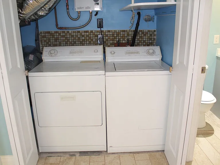 261 Ponce Ln — Photo 25
