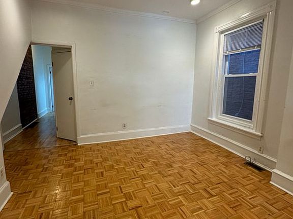 5th image of 220 Buckingham Pl #1A1