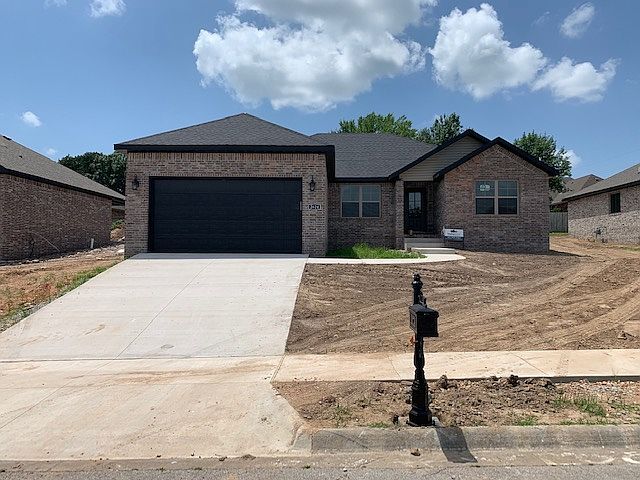1st image of 2624 S Olive Ct