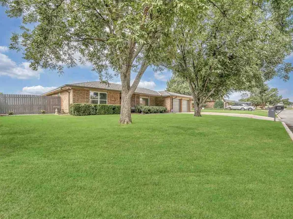 7704 SW Delta Ave, Lawton, OK 73505