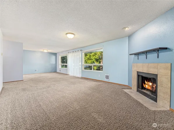 1836 SW 318th Place #22D, Federal Way, WA 98023