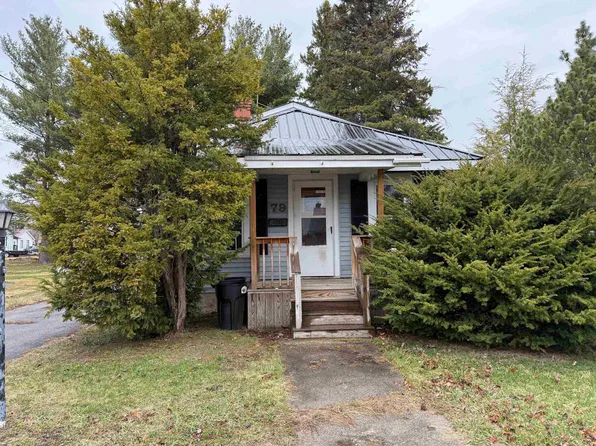 79 Chase St, Massena, NY 13662