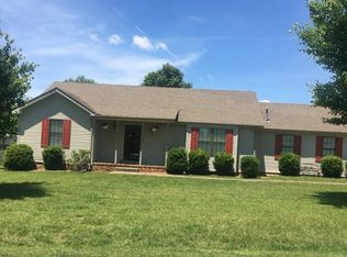 3002 Easy Goer Ln, Greenbrier, TN 37073