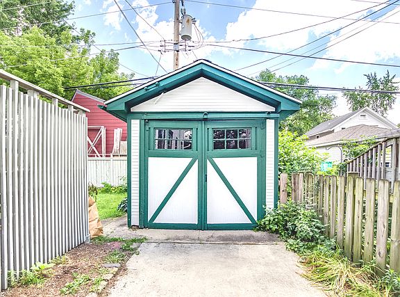 5th image of 616 Carpenter Ave