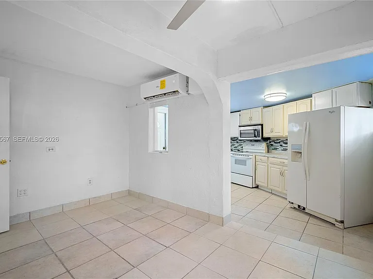 2270 NE 135th Ter — Photo 20