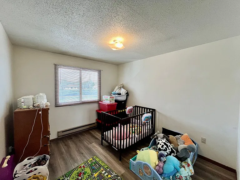 806 S State St — Photo 31