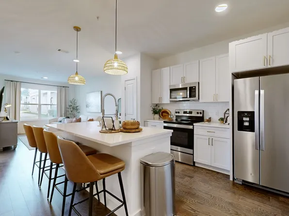 1677 54th Ave N #117, Nashville, TN 37209