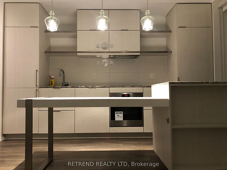 197 Yonge St #4704 — Photo 9