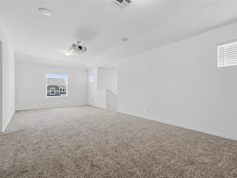 100 Wind Flower Ln — Photo 23