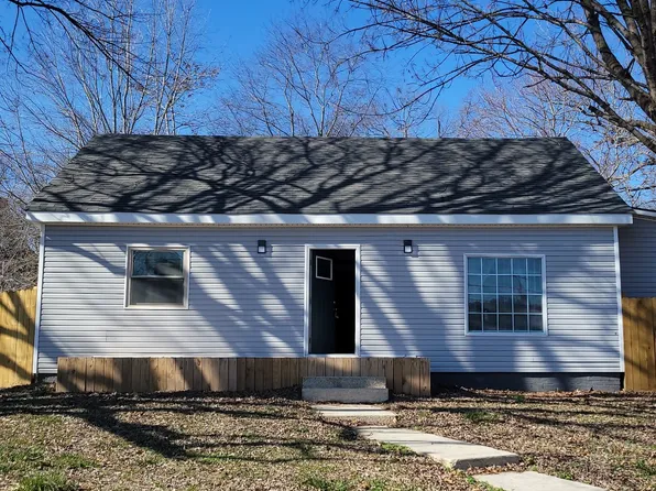 5095 Broad St S, Trezevant, TN 38258