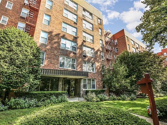 2nd image of 120 Dehaven Dr APT 232