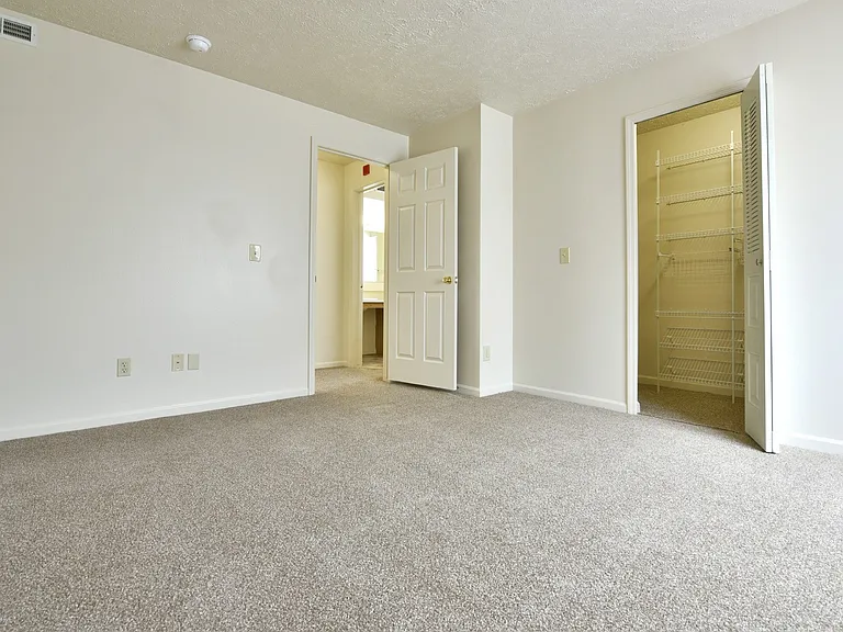 Heatherwood Apartments — Photo 53