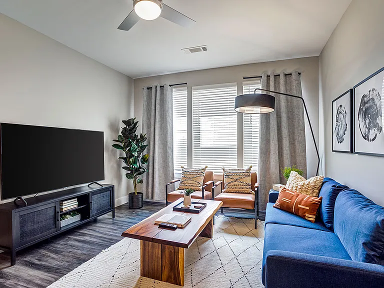 Icon Apartment Homes at Hardin Valley — Photo 19