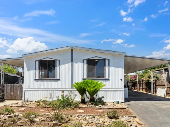 860 E Grangeville Blvd Space 9, Lemoore, CA 93230