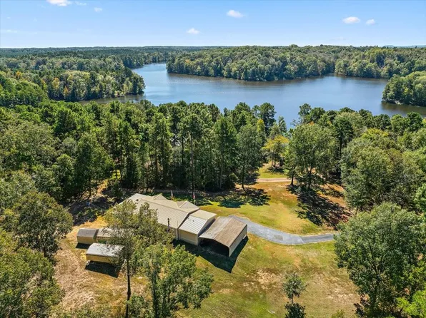 608 S Timberland Dr, Lufkin, TX 75901