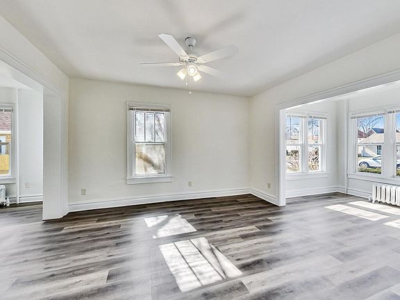5th image of 119 Philippa Ave