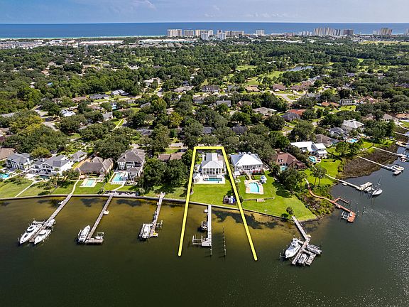 5th image of 122 Indian Bayou Dr