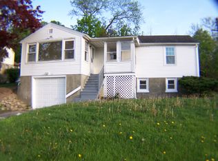 316 Lakeshore Dr E, Carmel, NY 10512