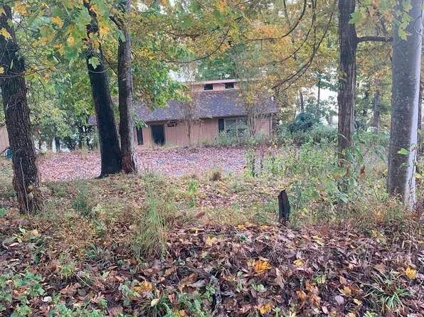 284 Edd Raines Rd, Sugar Tree, TN 38380