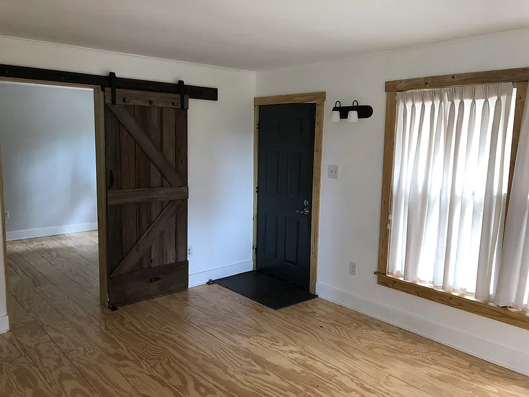 27 Hambrick Rd #A — Photo 6