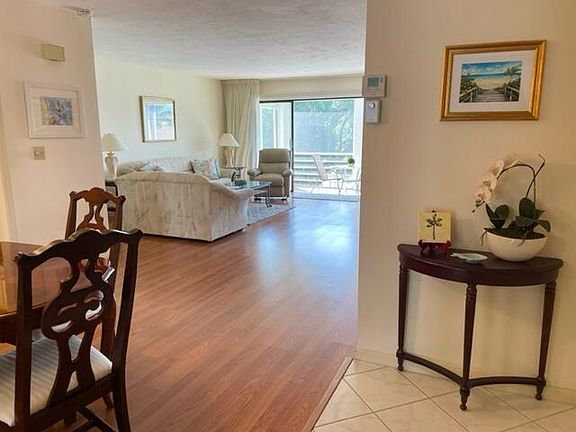 4th image of 300 N Highway A1a APT A302