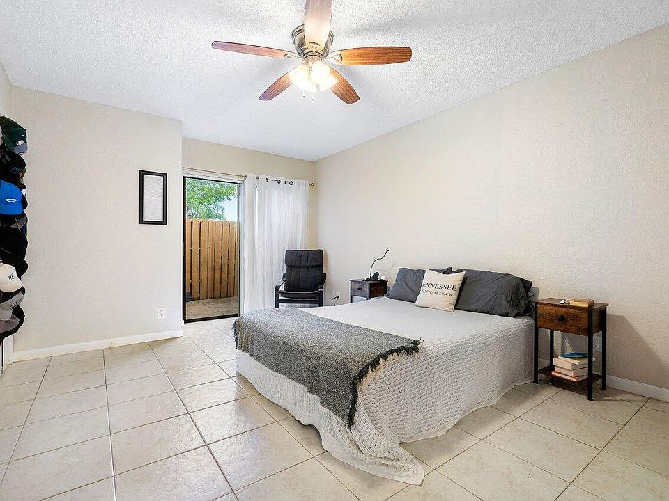 1st image of 4387 Willow Brook Circle