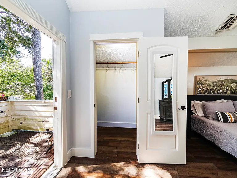 506 Cali Dr — Photo 27