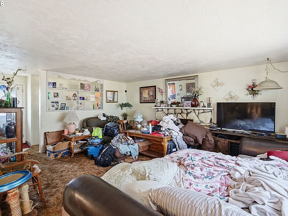 4th image of 6634 A St