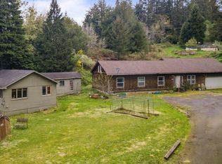 93751 Coos Sumner Ln, Coos Bay, OR 97420
