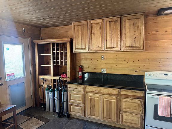 4th image of 978 N Aspen Dr Unit A Blk B Lot 8