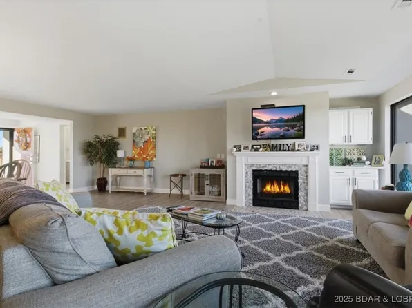 85 La Jolla Dr #353, Lake Ozark, MO 65049